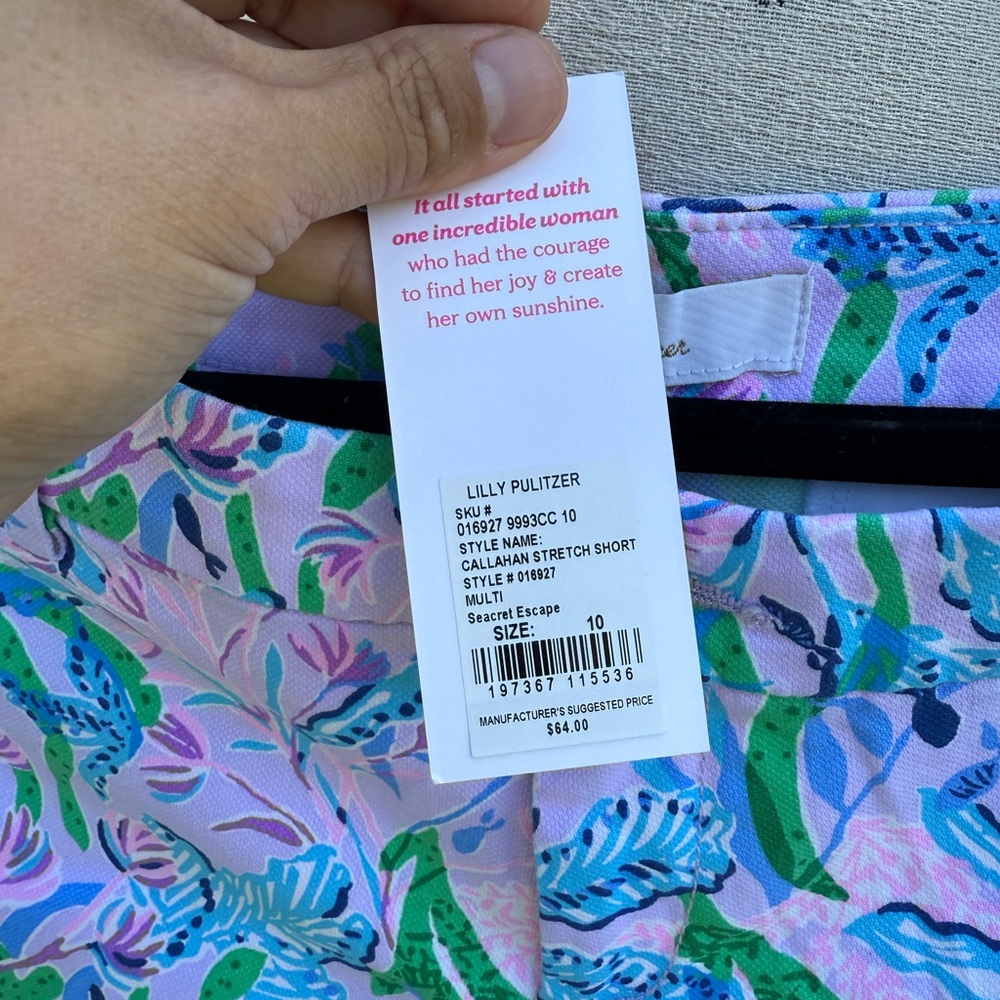 Lilly Pulitzer short size 10 NWT - Picture 2 of 3
